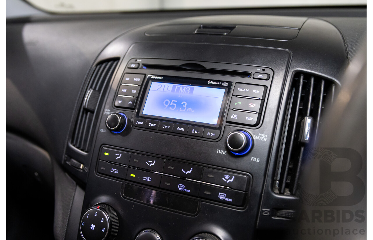 10/2011 Hyundai i30 SX FD MY11 5d Hatchback Silver 2.0L