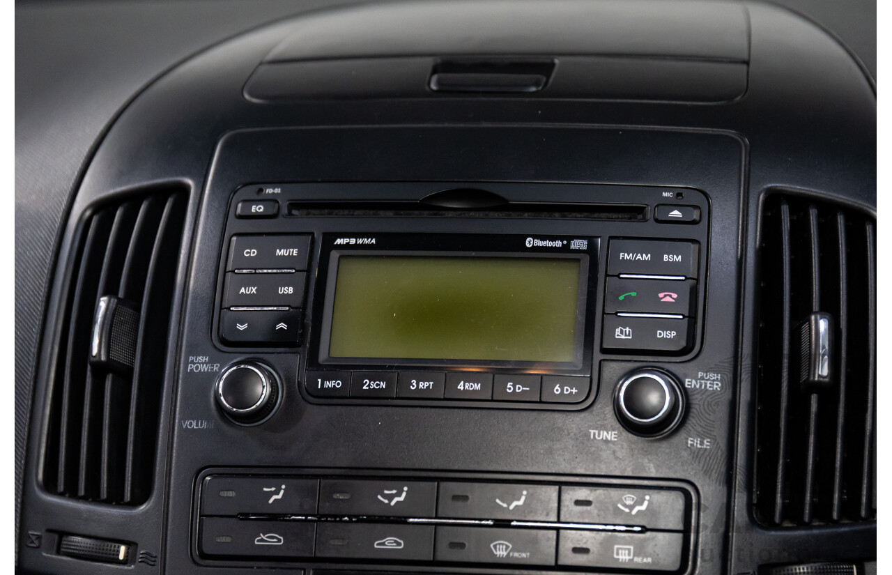 10/2011 Hyundai i30 SX FD MY11 5d Hatchback Silver 2.0L