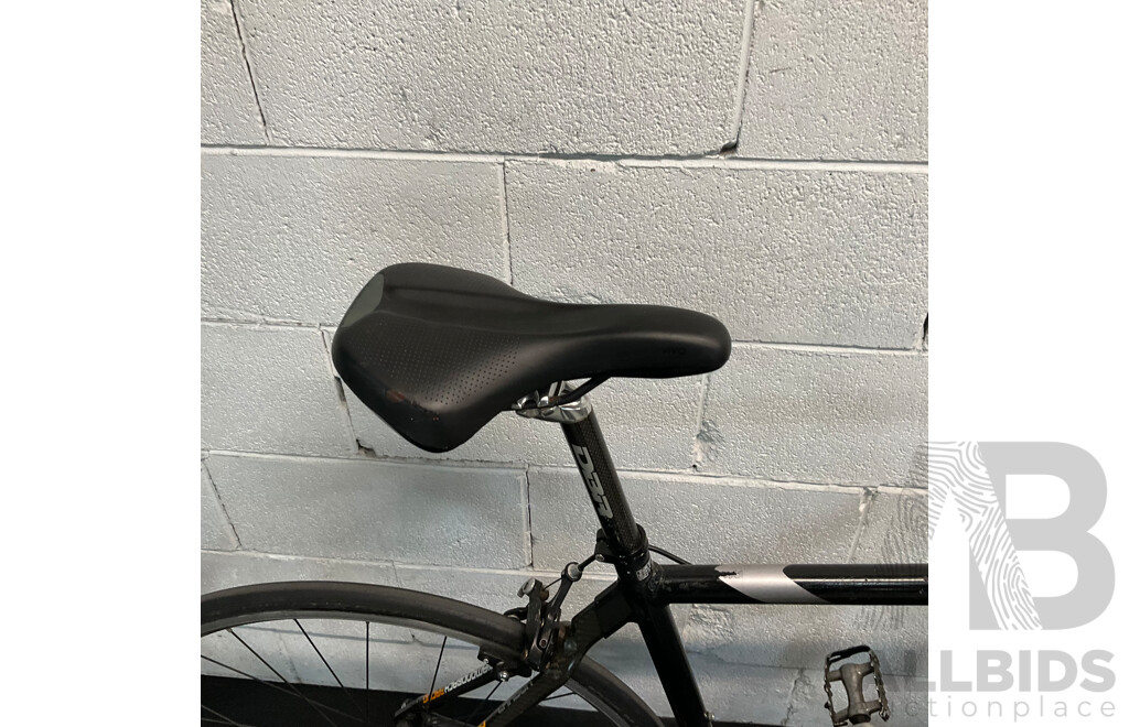 DBR Diamondback Interval Road Bike - Size M