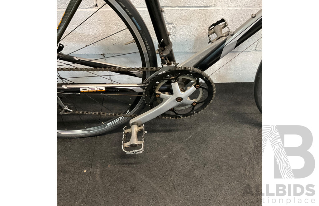 DBR Diamondback Interval Road Bike - Size M