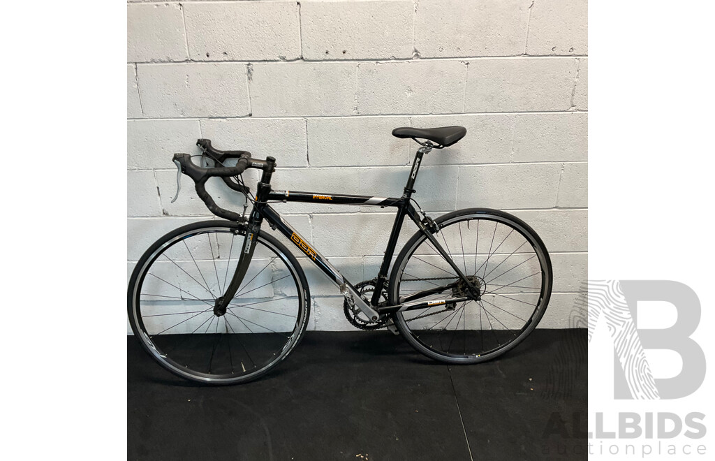 DBR Diamondback Interval Road Bike - Size M