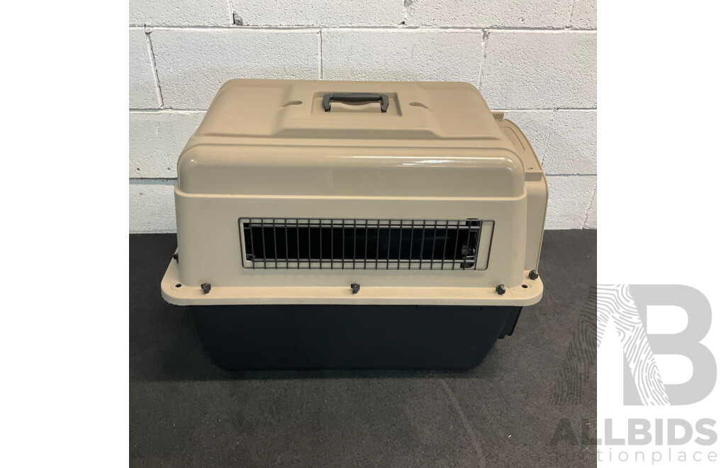 Petmate Vari Kennel Heavy-Duty Dog Travel Crate