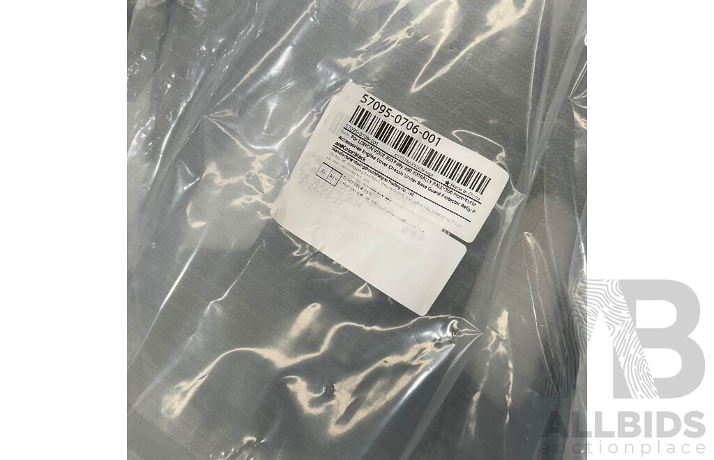 Pallet of Online Order Vehicle Parts/Accessories Returned Parcels