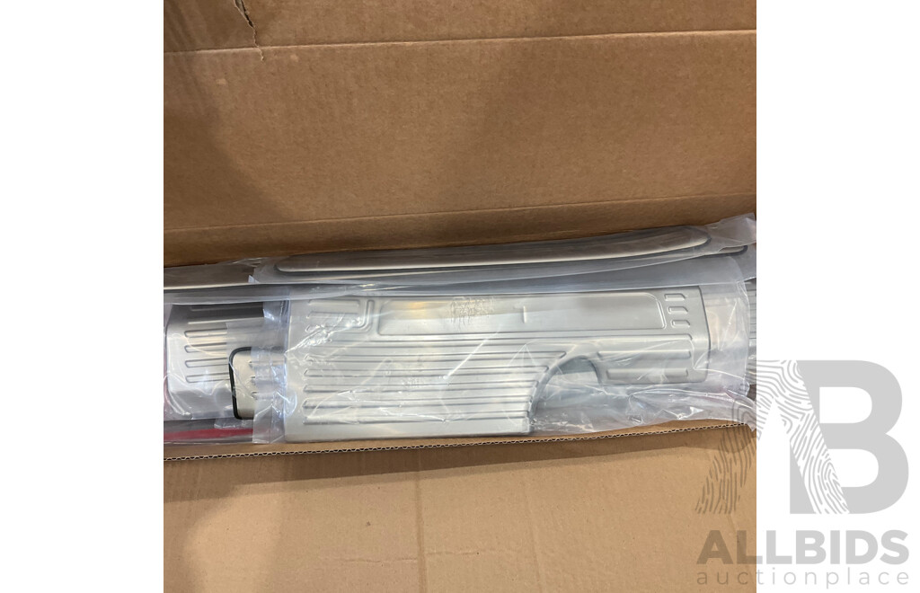 Pallet of Online Order Vehicle Parts/Accessories Returned Parcels