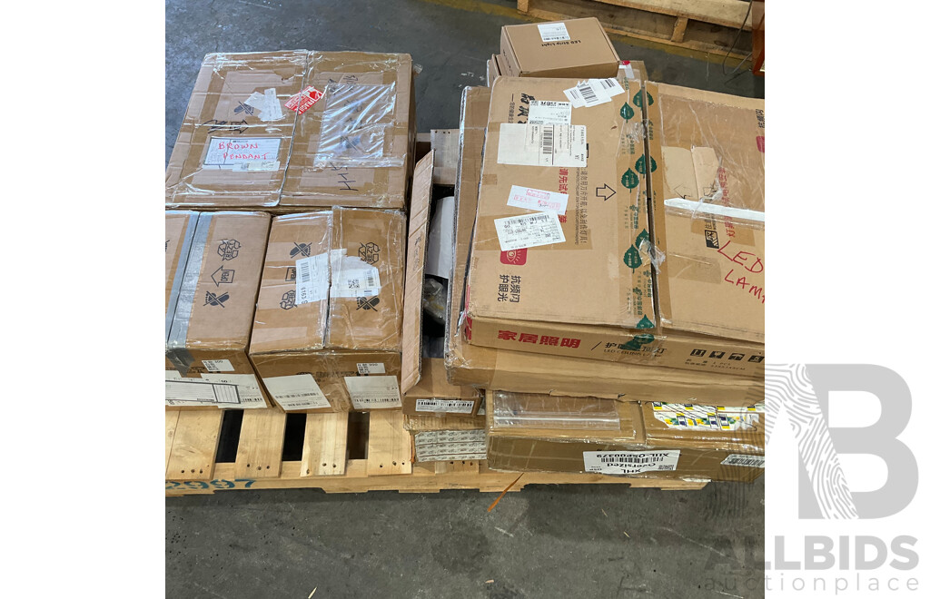 Online Order Returned Parcels - Assorted Light Fittings