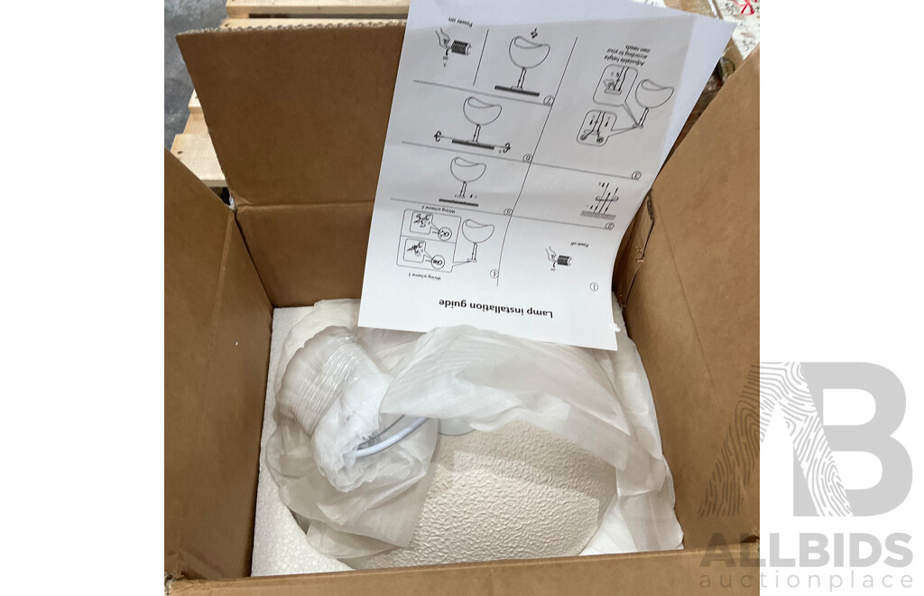 Online Order Returned Parcels - Assorted Light Fittings