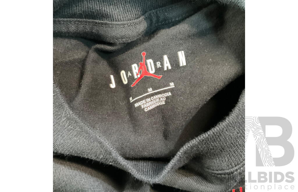 Jordan Size M T-shirt & Vans Men's Size 5 Shoes