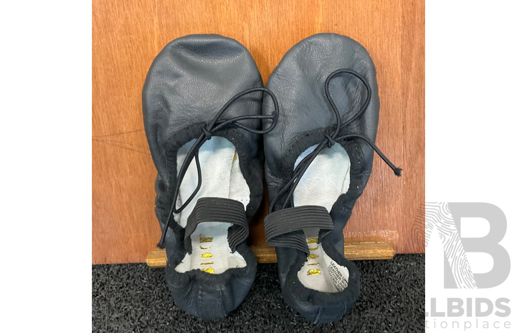 BLOCH Dance Women's Dansoft Full Sole Leather Ballet Slipper/Shoe - Black - Size 10 and 10.5 - Lot of 10