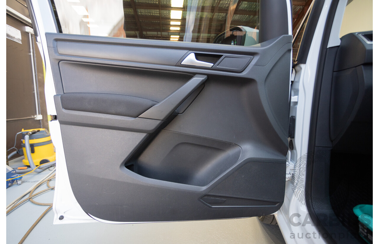 04/2018 Volkswagen Caddy Maxi Trendline TSI220 2K MY18 4D Wagon White Turbo 1.4L - 7 seats