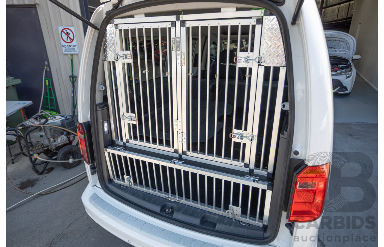 04/2018 Volkswagen Caddy Maxi Trendline TSI220 2K MY18 4D Wagon White Turbo 1.4L - 7 seats