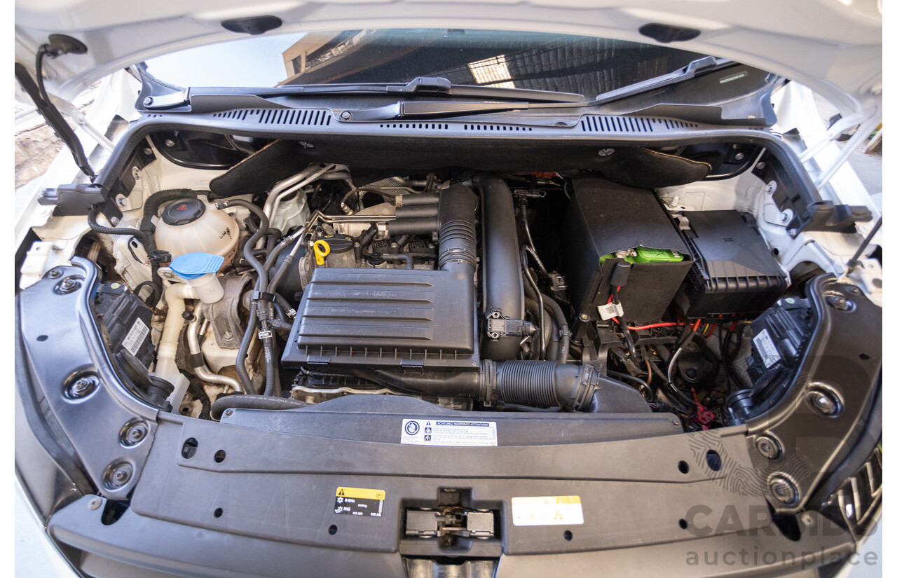 04/2018 Volkswagen Caddy Maxi Trendline TSI220 2K MY18 4D Wagon White Turbo 1.4L - 7 seats