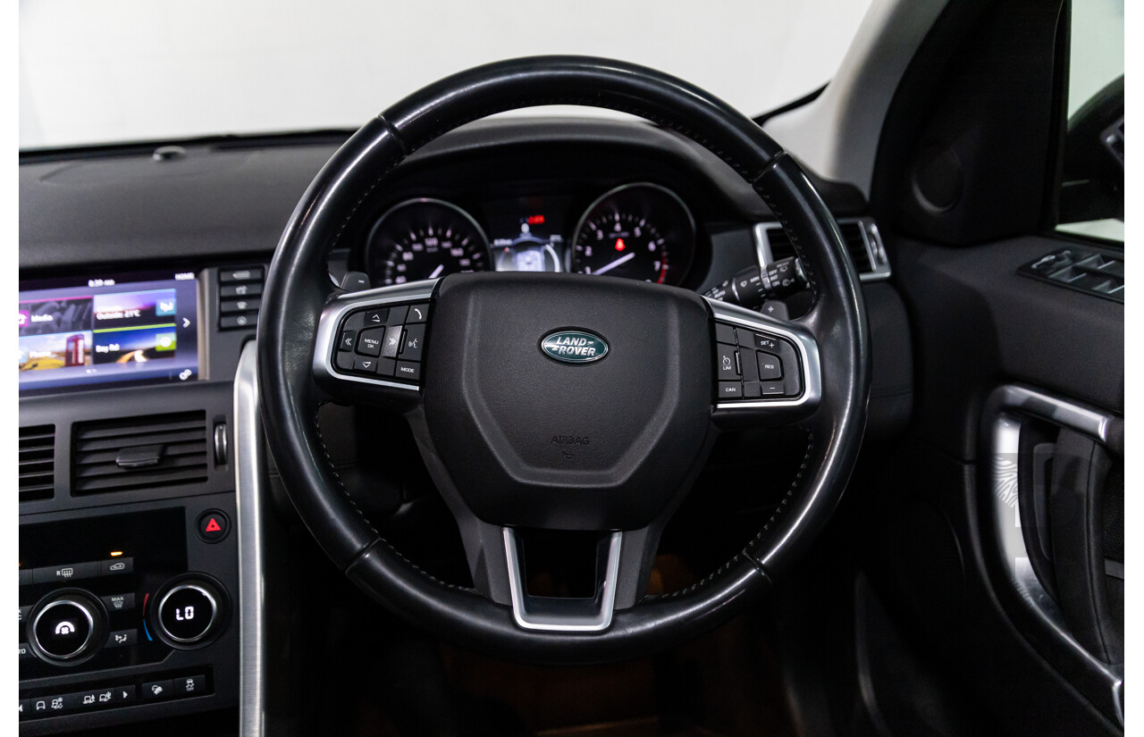 02/2018 Land Rover Discovery Sport Si4 SE Dynamic Design Pack (177kW AWD) 5 Seat L550 MY18 4D Wagon Corris Grey Metallic/ Santorini Black Roof Turbo 2.0L