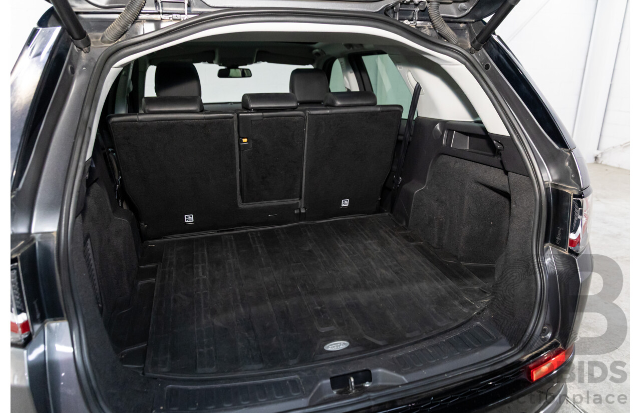 02/2018 Land Rover Discovery Sport Si4 SE Dynamic Design Pack (177kW AWD) 5 Seat L550 MY18 4D Wagon Corris Grey Metallic/ Santorini Black Roof Turbo 2.0L