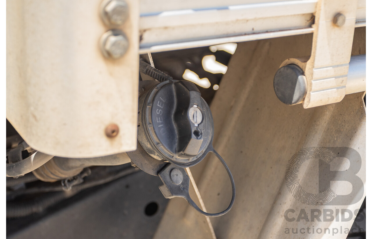 12/2016 Mazda BT-50 XT Hi-Rider (4x2) MY16 Cab Chasis Cool White Turbo Diesel 2.2L