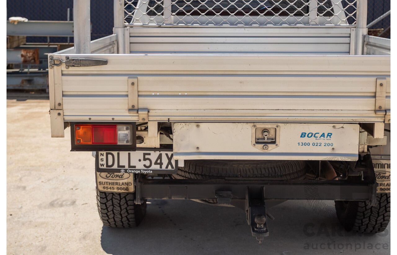 12/2016 Mazda BT-50 XT Hi-Rider (4x2) MY16 Cab Chasis Cool White Turbo Diesel 2.2L