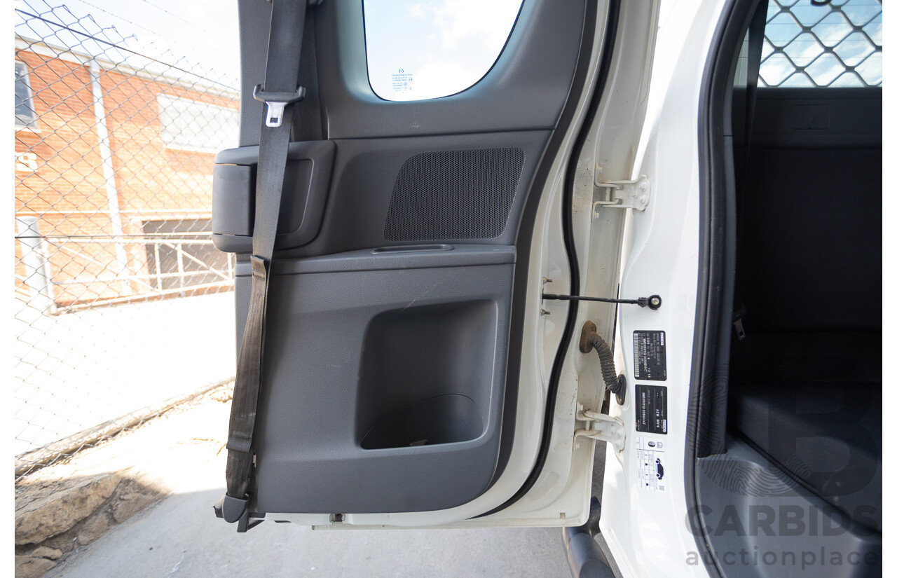 12/2016 Mazda BT-50 XT Hi-Rider (4x2) MY16 Cab Chasis Cool White Turbo Diesel 2.2L