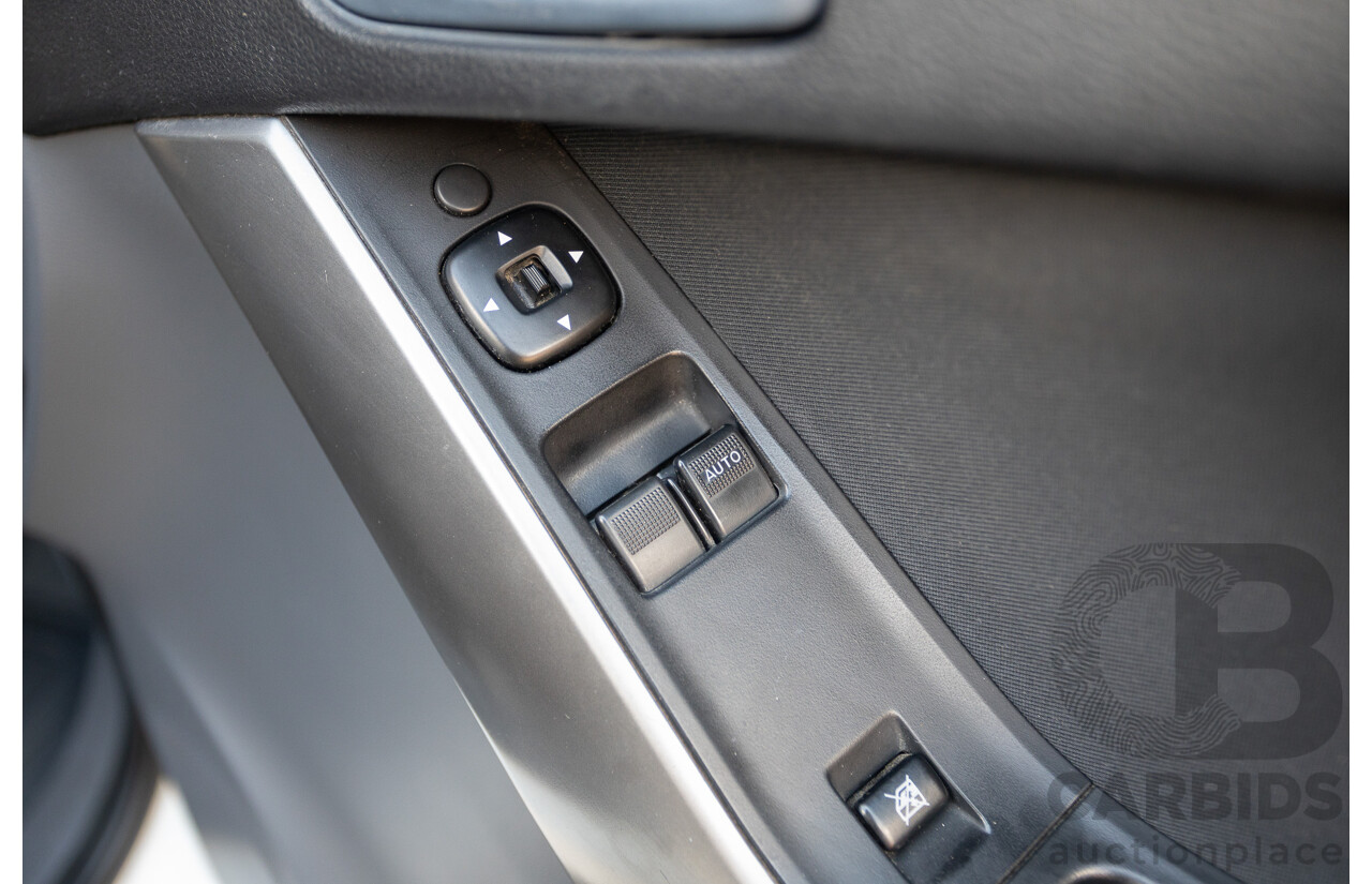 12/2016 Mazda BT-50 XT Hi-Rider (4x2) MY16 Cab Chasis Cool White Turbo Diesel 2.2L