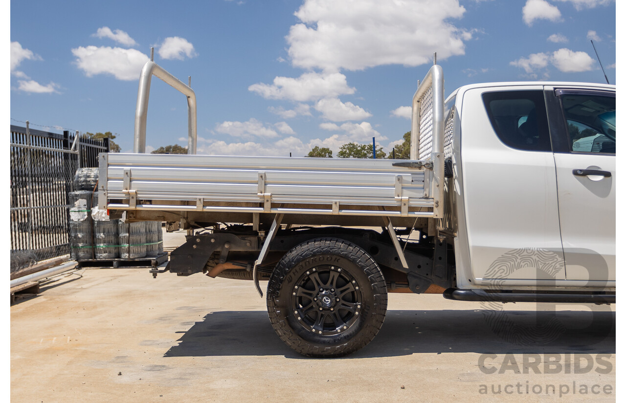 12/2016 Mazda BT-50 XT Hi-Rider (4x2) MY16 Cab Chasis Cool White Turbo Diesel 2.2L