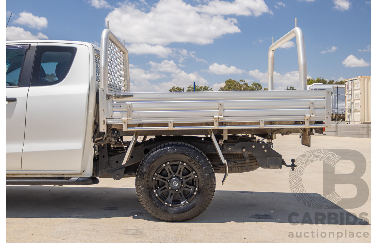 12/2016 Mazda BT-50 XT Hi-Rider (4x2) MY16 Cab Chasis Cool White Turbo Diesel 2.2L