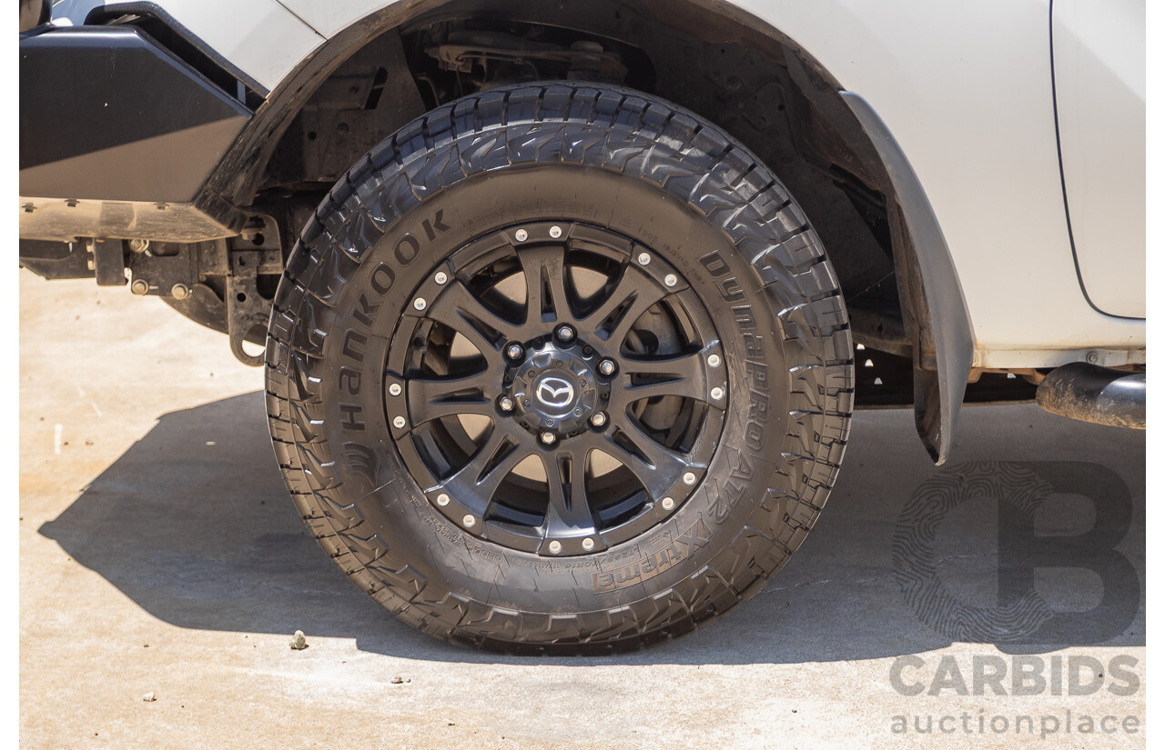 12/2016 Mazda BT-50 XT Hi-Rider (4x2) MY16 Cab Chasis Cool White Turbo Diesel 2.2L