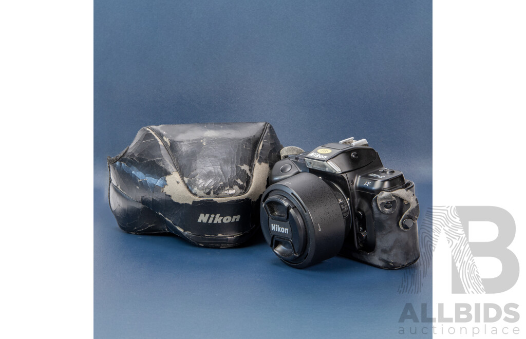 Nikon F-401 35mm SLR Camera with AF-S NIKKOR 50mm F/1.8G Lens