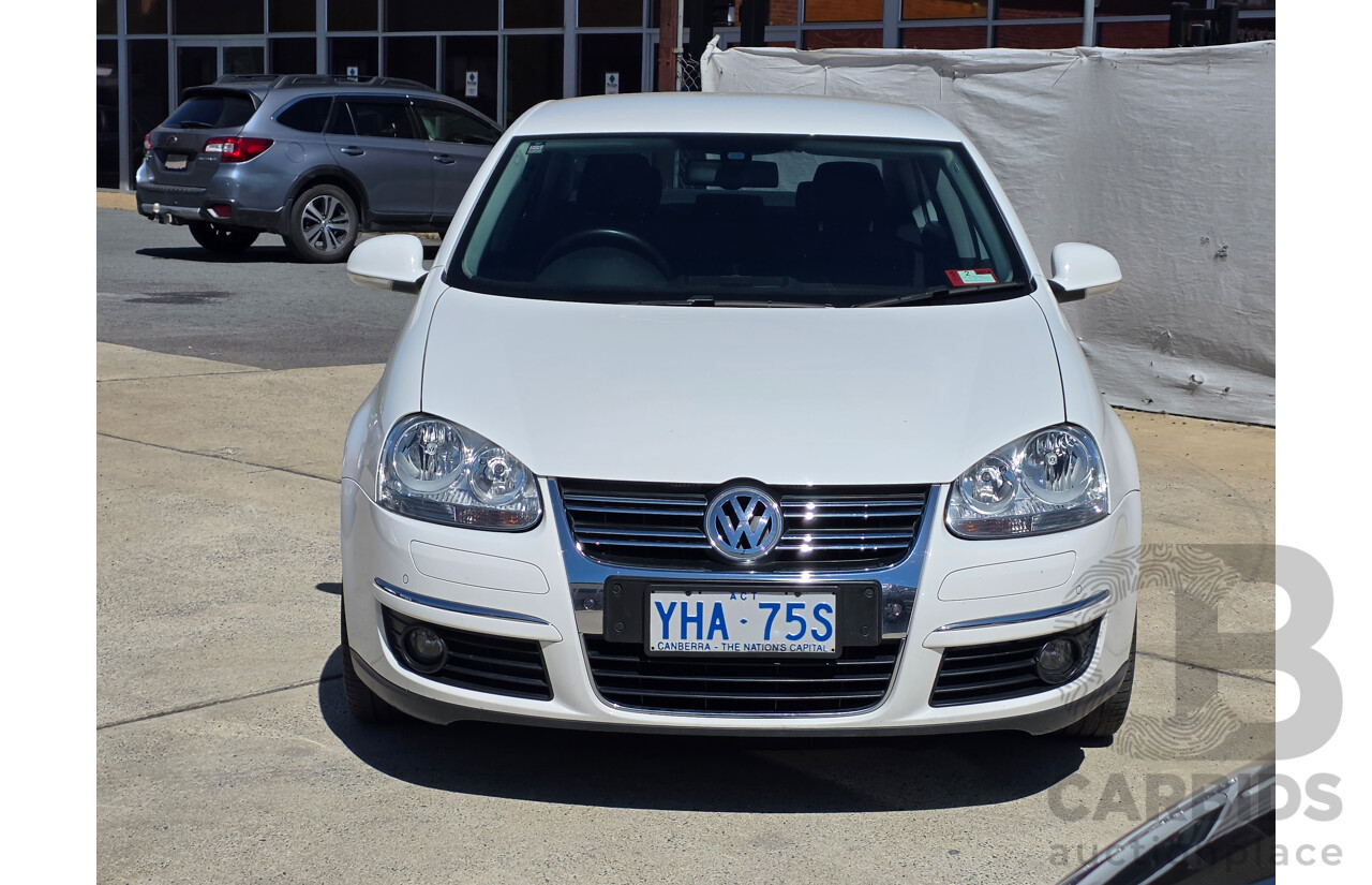 2/2010 Volkswagen Jetta 103 TDI 1KM MY09 4d Sedan White Turbo Diesel  2.0L