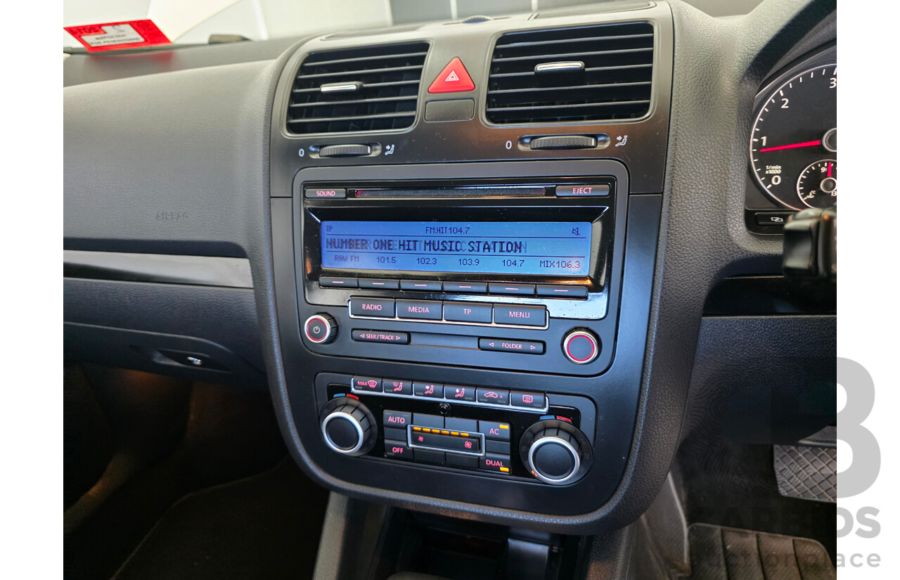 2/2010 Volkswagen Jetta 103 TDI 1KM MY09 4d Sedan White Turbo Diesel  2.0L