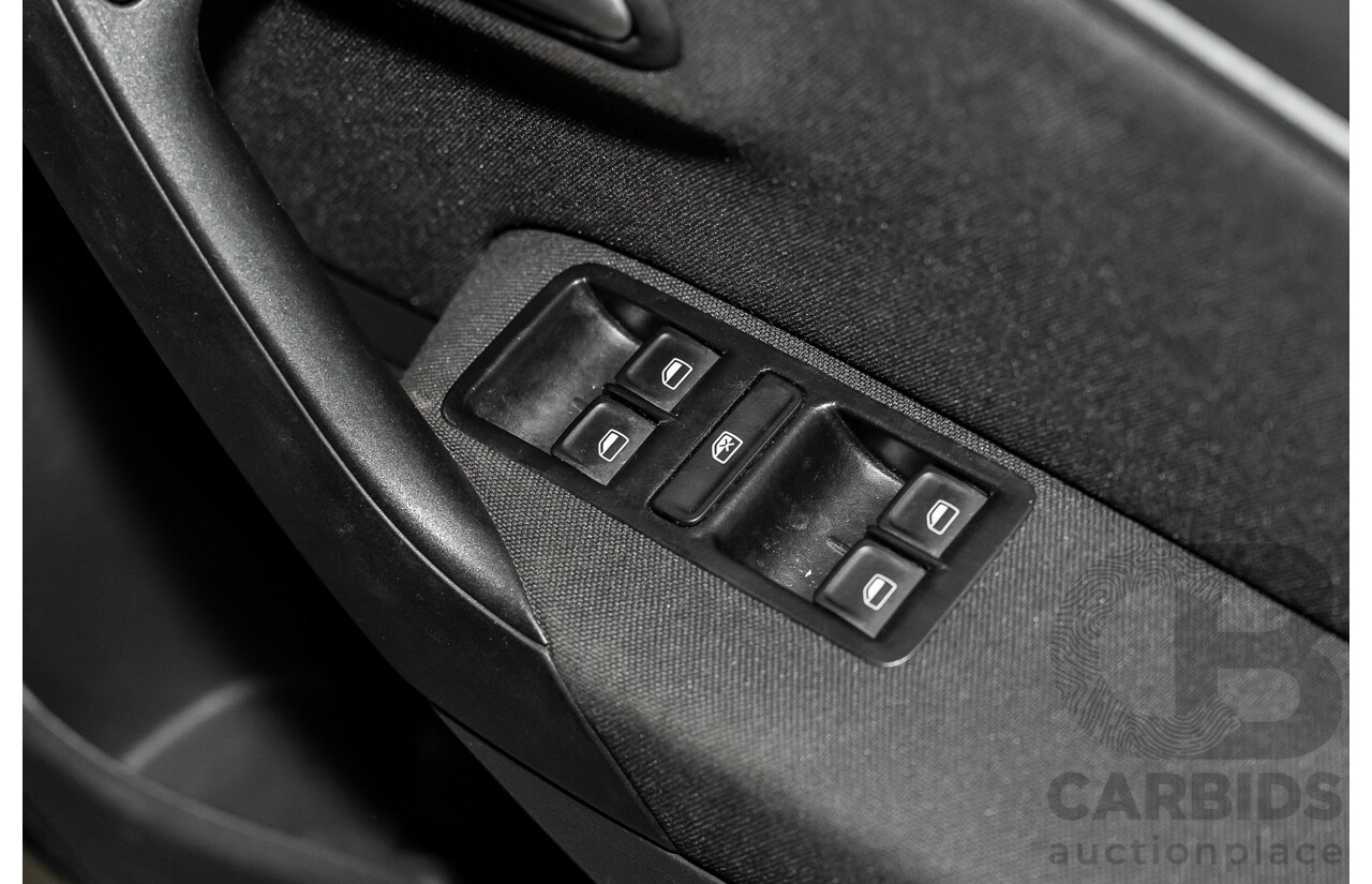 06/2016 Volkswagen Polo 81 TSI Comfortline (FWD) 6R MY16 5d Hatchback Cornflower Blue Turbo 1.2L