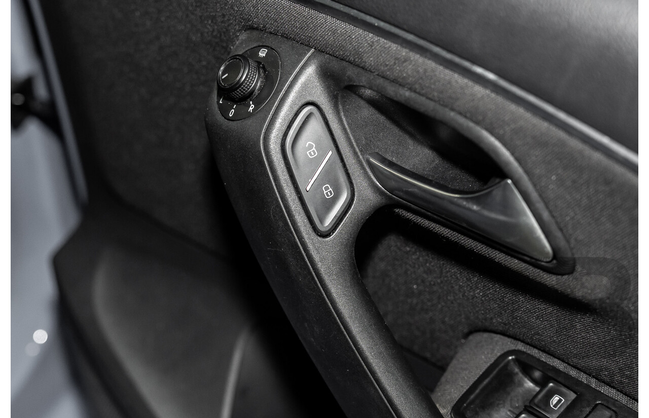 06/2016 Volkswagen Polo 81 TSI Comfortline (FWD) 6R MY16 5d Hatchback Cornflower Blue Turbo 1.2L