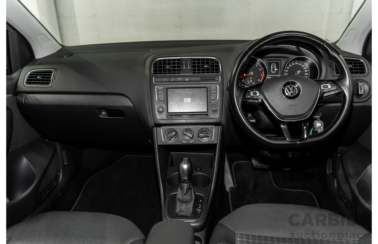 06/2016 Volkswagen Polo 81 TSI Comfortline (FWD) 6R MY16 5d Hatchback Cornflower Blue Turbo 1.2L