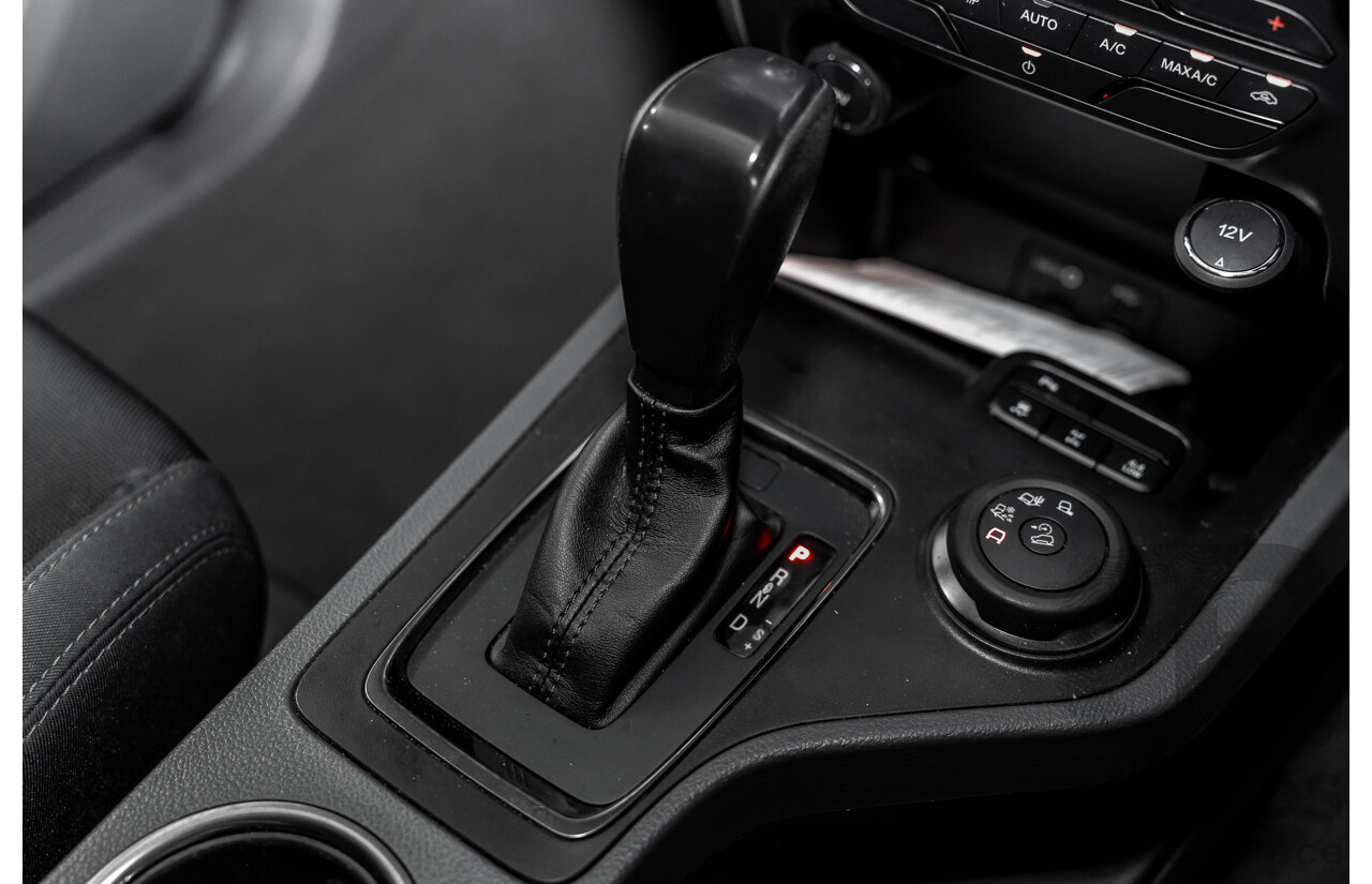 03/2016 Ford Everest Trend (AWD) UA 4d Wagon Cool White Turbo Diesel 3.2L