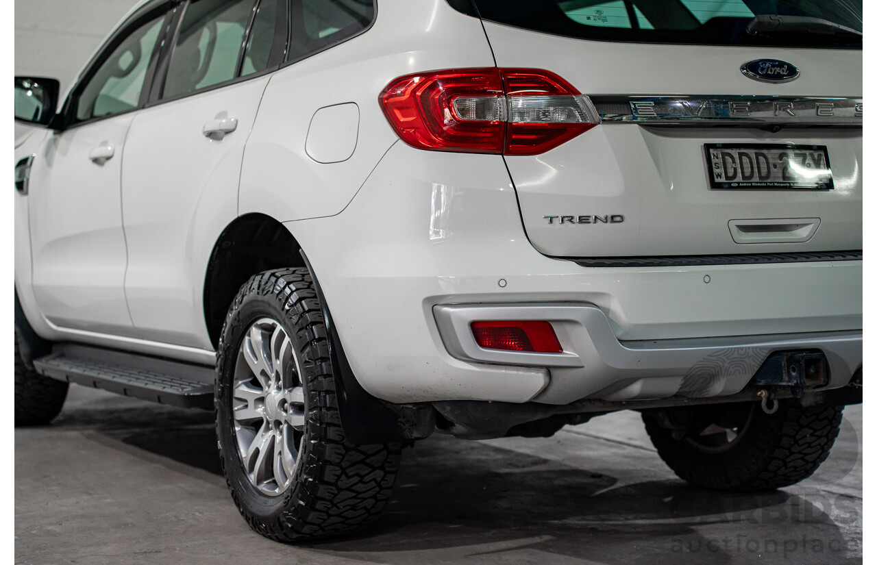 03/2016 Ford Everest Trend (AWD) UA 4d Wagon Cool White Turbo Diesel 3.2L