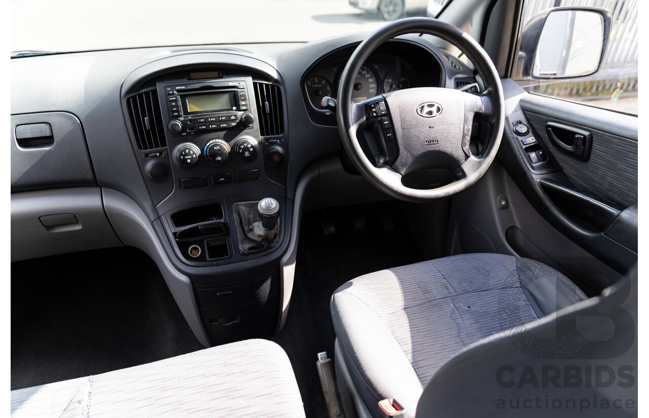 6/2011 Hyundai iLoad Crew (RWD) TQ MY11 4d Van Creamy White Turbo Diesel 2.5L