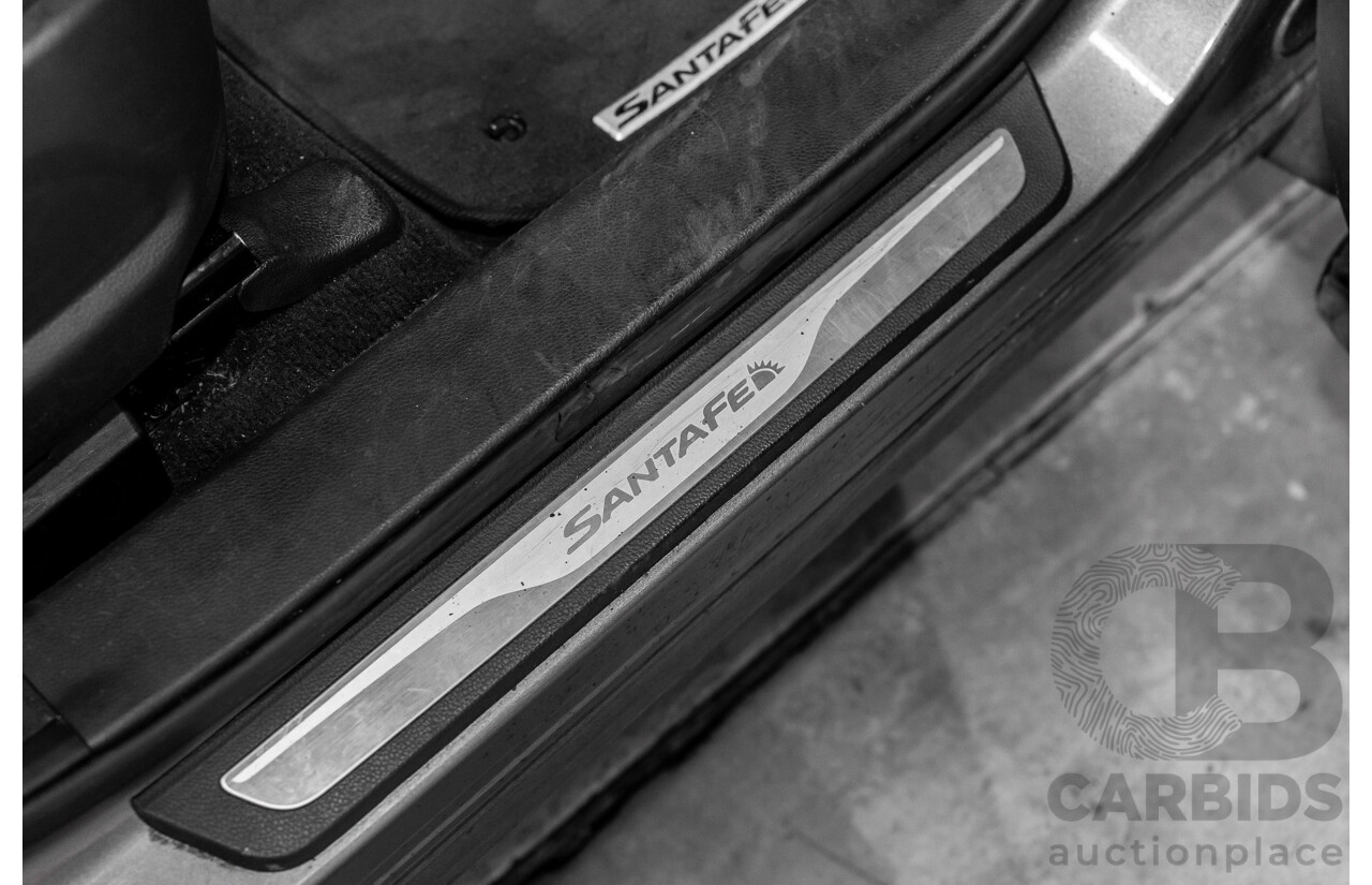 9/2013 Hyundai Santa Fe Highlander CRDi (4x4) DM 4d Wagon Titanium Silver Turbo Diesel 2.2L - 7 Seater