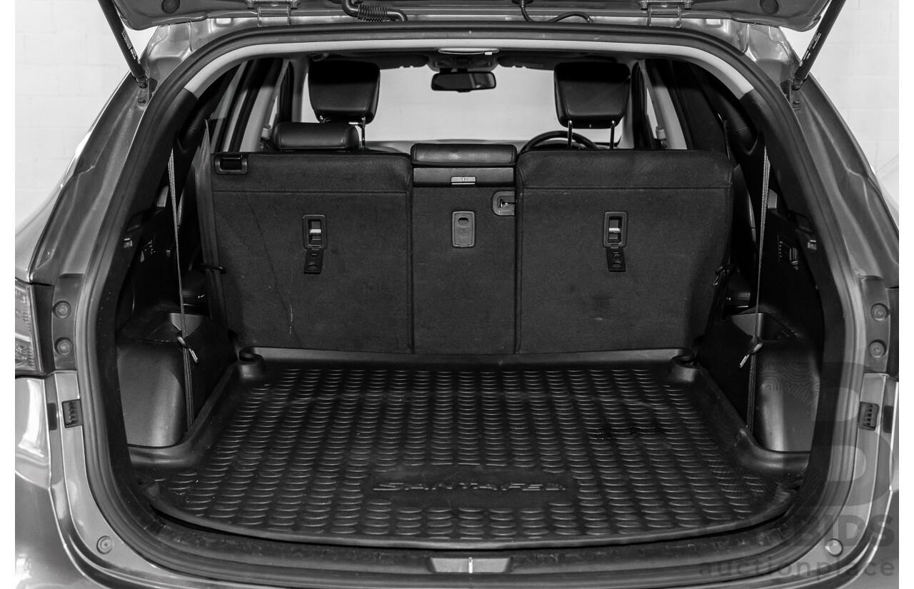 9/2013 Hyundai Santa Fe Highlander CRDi (4x4) DM 4d Wagon Titanium Silver Turbo Diesel 2.2L - 7 Seater