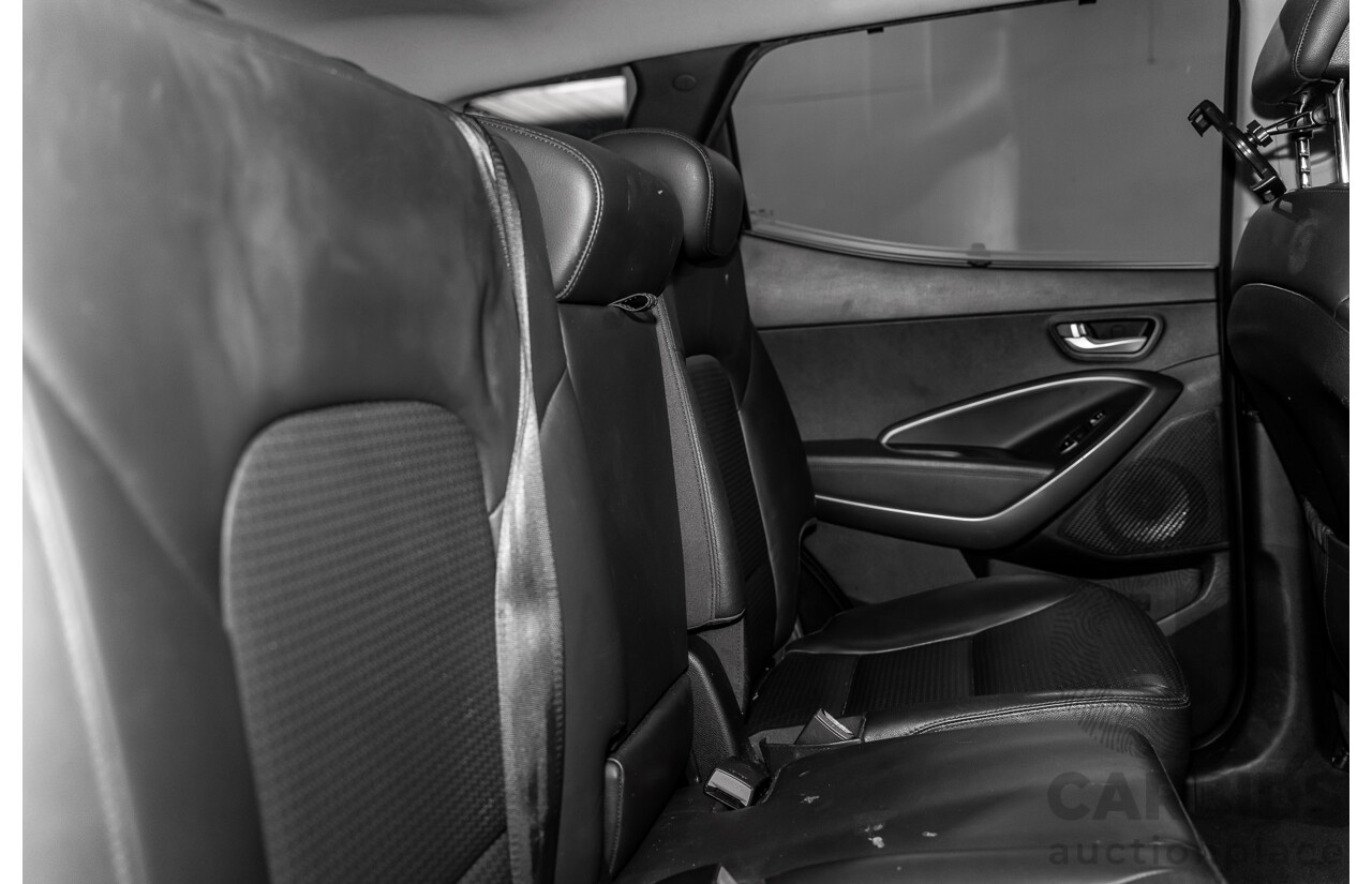 9/2013 Hyundai Santa Fe Highlander CRDi (4x4) DM 4d Wagon Titanium Silver Turbo Diesel 2.2L - 7 Seater