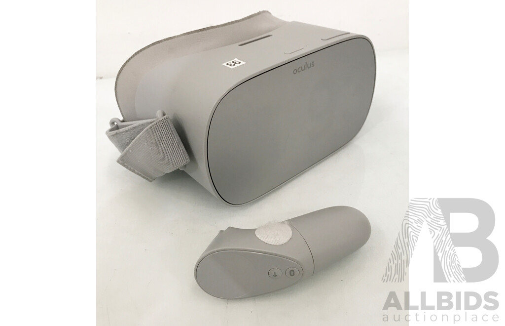 Oculus Go (MH-A32) All in One 32 GB VR Headset W/ Controller