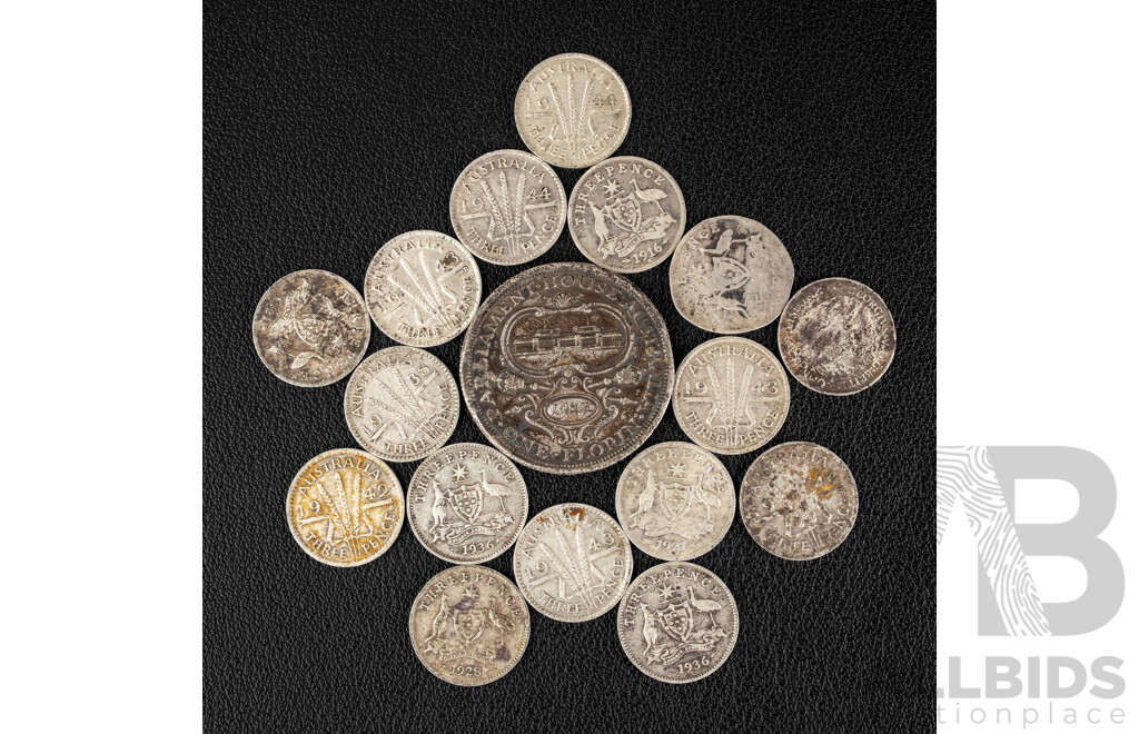 Australian Silver Coins Including 1927 Commemorative Florin, Sixteen Threepence, Examples Spanning 1921 to 1943  .925