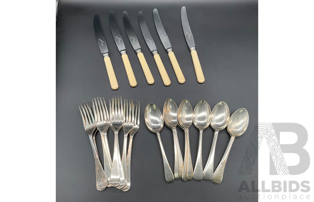 Vintage Collection - Ranleigh Stainless Serving Tray & Grosvenor Stainless Knives & Grosvenor Plate E.P.N.S A1 Forks and Spoons
