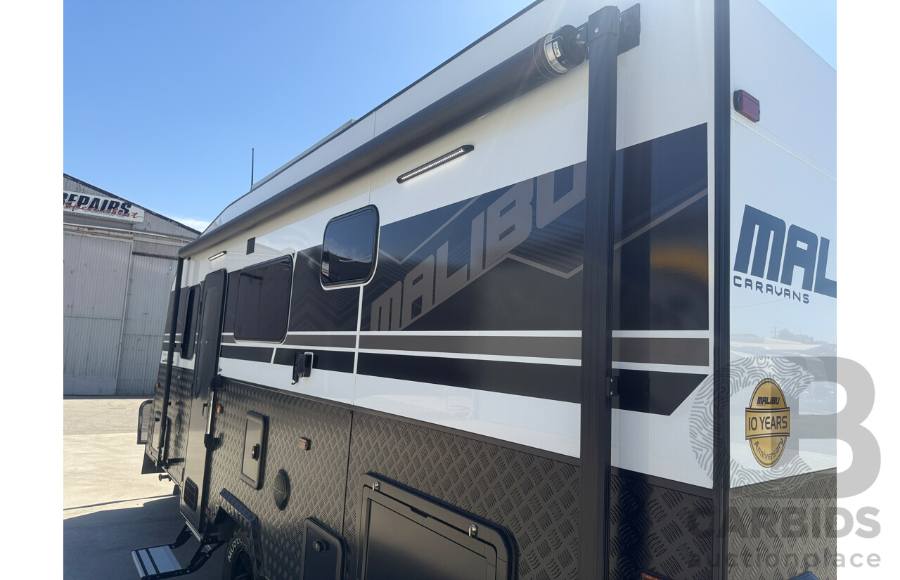 2024 MALIBU FAMILY MINI 2 BUNK 17FT SINGLE AXLE CARAVAN - WHITE/BLACK