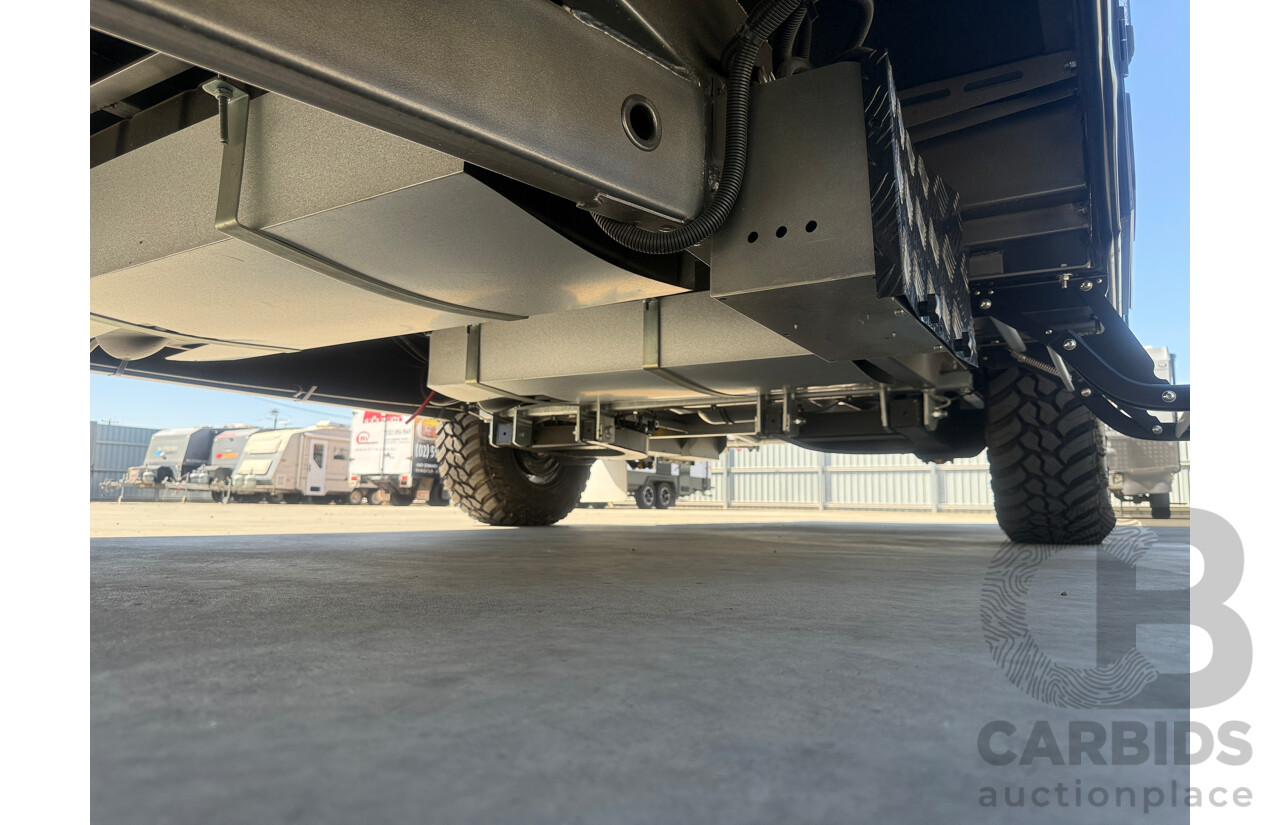 2024 MALIBU FAMILY MINI 2 BUNK 17FT SINGLE AXLE CARAVAN - WHITE/BLACK