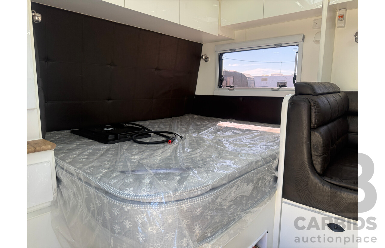 2024 MALIBU FAMILY MINI 2 BUNK 17FT SINGLE AXLE CARAVAN - WHITE/BLACK