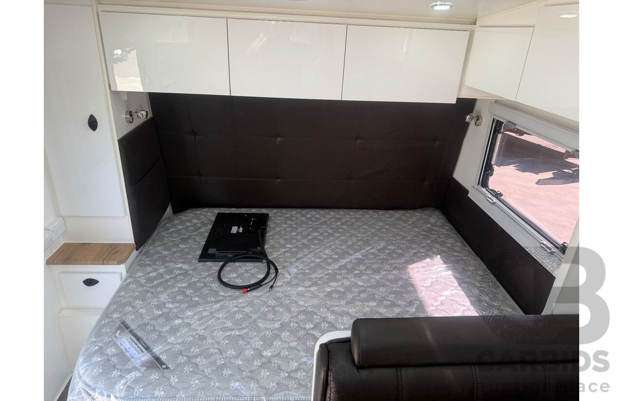 2024 MALIBU FAMILY MINI 2 BUNK 17FT SINGLE AXLE CARAVAN - WHITE/BLACK