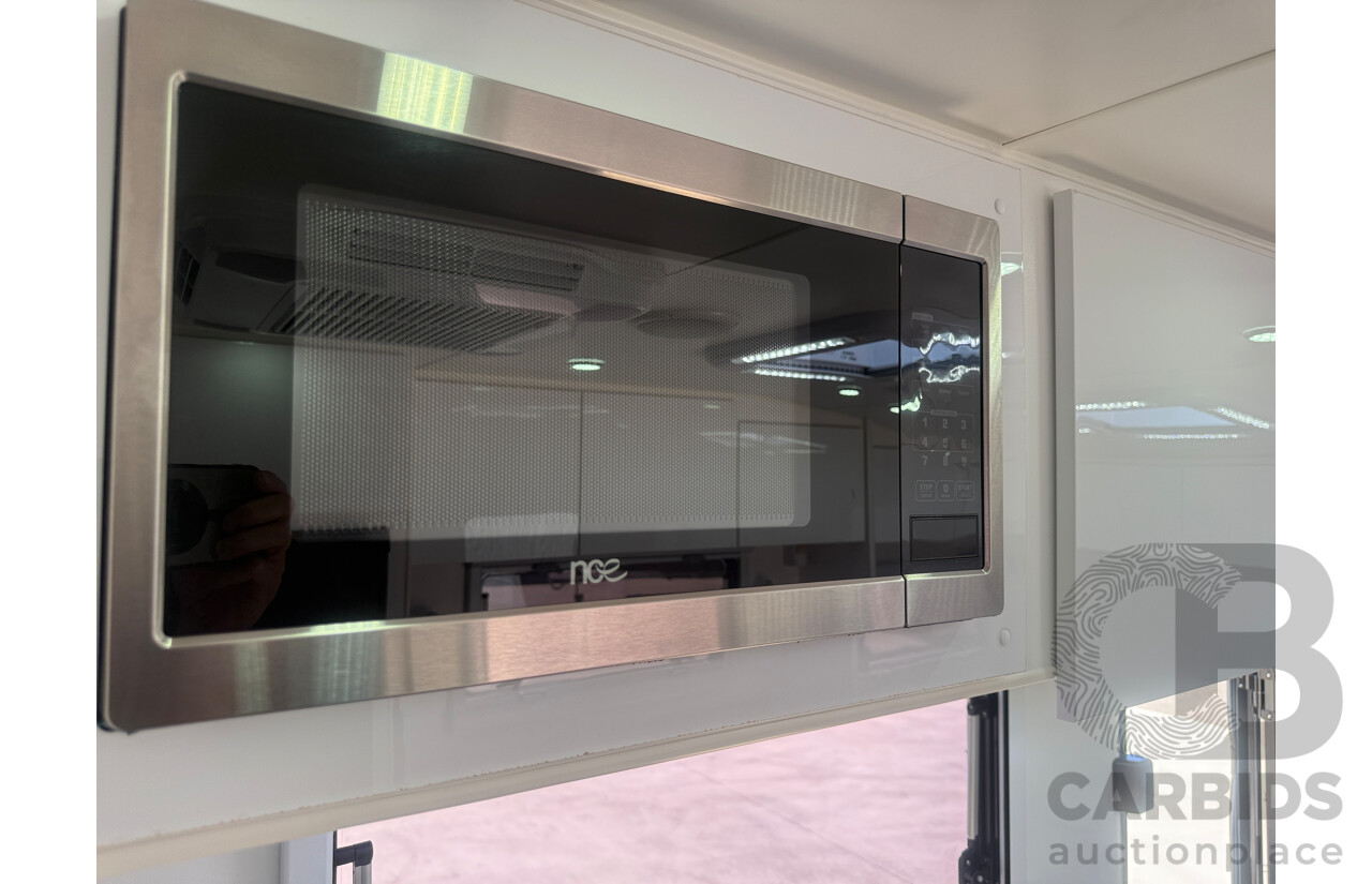 2024 MALIBU FAMILY MINI 2 BUNK 17FT SINGLE AXLE CARAVAN - WHITE/BLACK