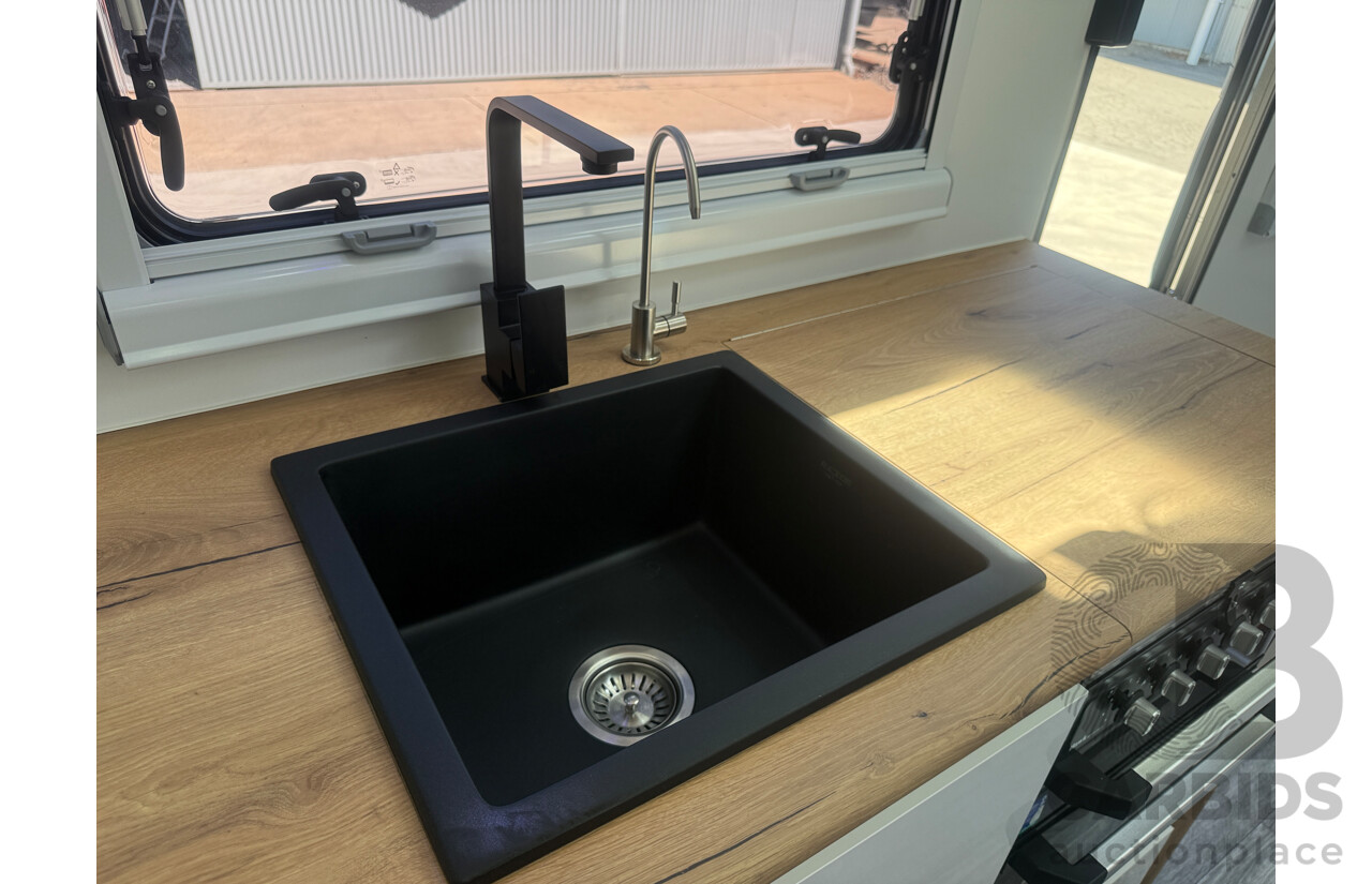 2024 MALIBU FAMILY MINI 2 BUNK 17FT SINGLE AXLE CARAVAN - WHITE/BLACK