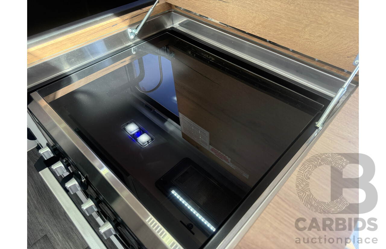 2024 MALIBU FAMILY MINI 2 BUNK 17FT SINGLE AXLE CARAVAN - WHITE/BLACK