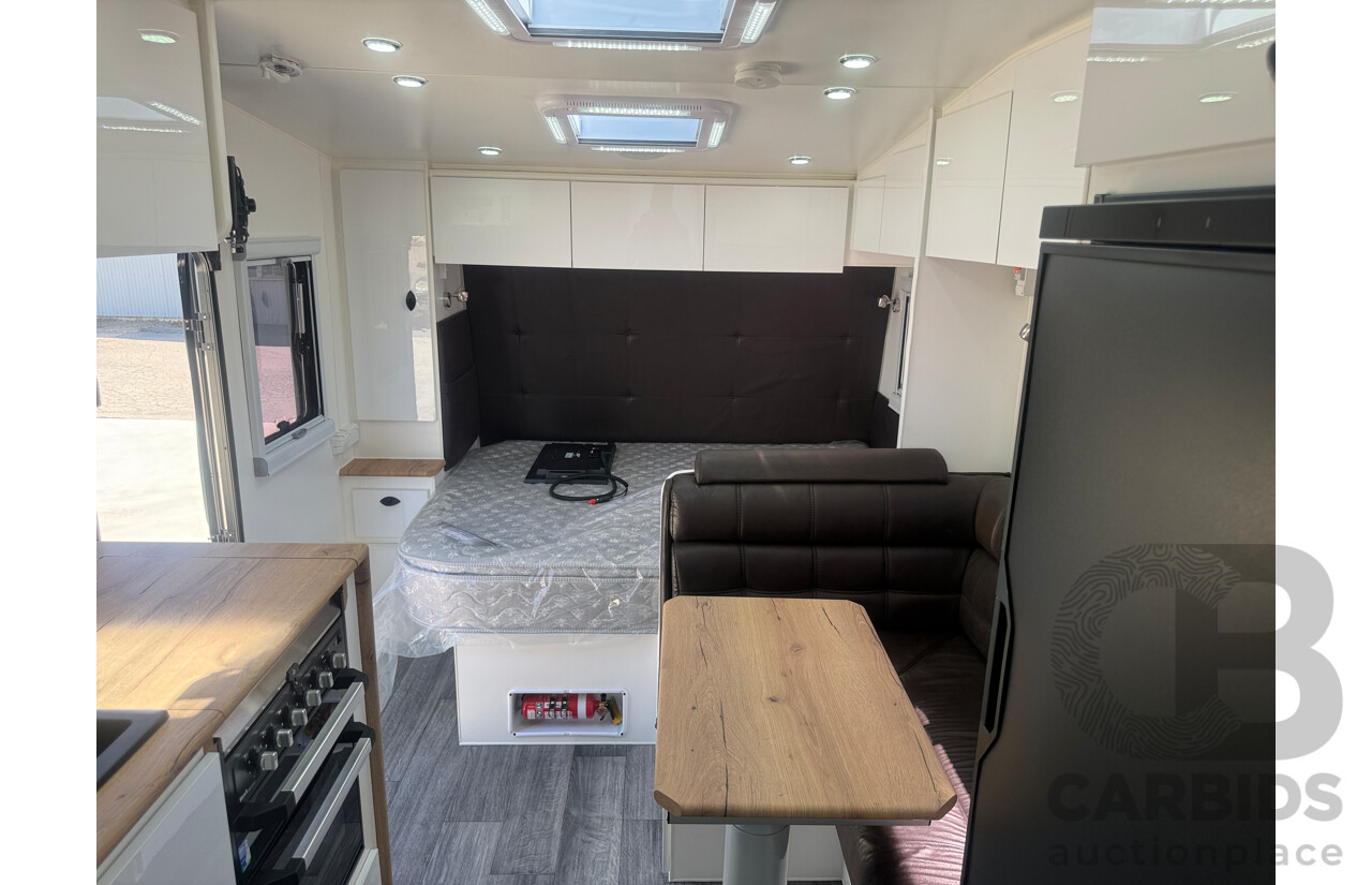 2024 MALIBU FAMILY MINI 2 BUNK 17FT SINGLE AXLE CARAVAN - WHITE/BLACK