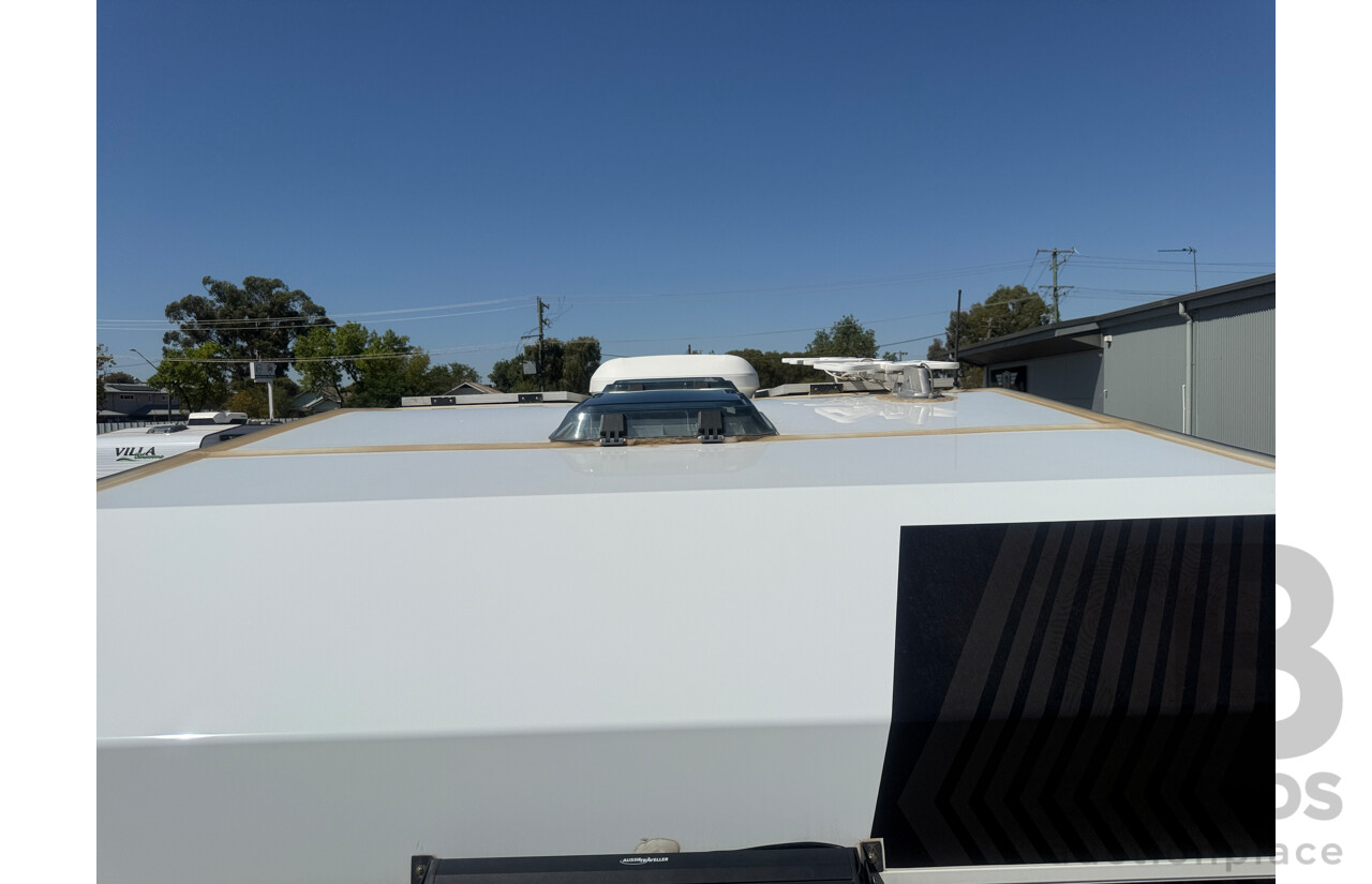 2024 MALIBU FAMILY MINI 2 BUNK 17FT SINGLE AXLE CARAVAN - WHITE/BLACK