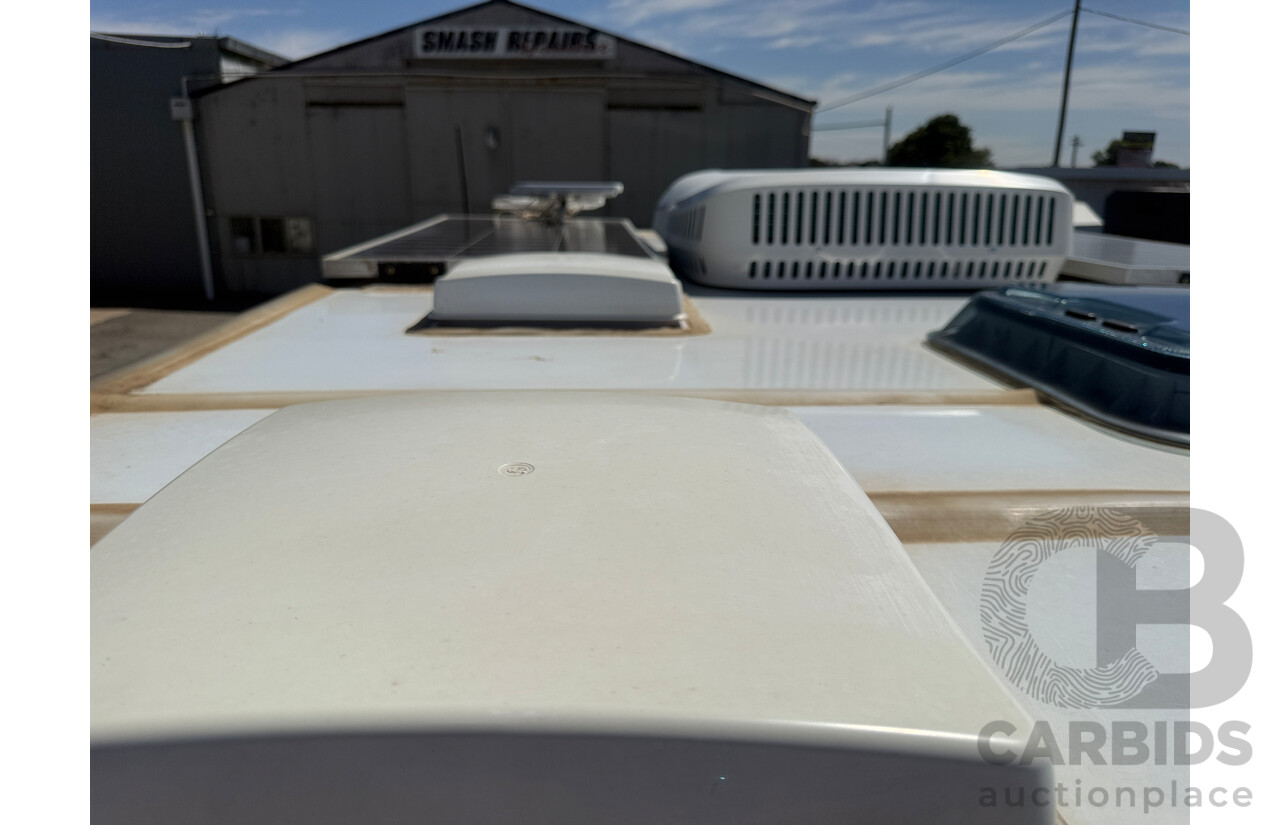 2024 MALIBU FAMILY MINI 2 BUNK 17FT SINGLE AXLE CARAVAN - WHITE/BLACK