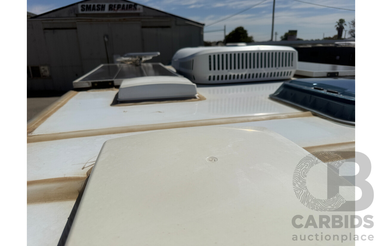 2024 MALIBU FAMILY MINI 2 BUNK 17FT SINGLE AXLE CARAVAN - WHITE/BLACK